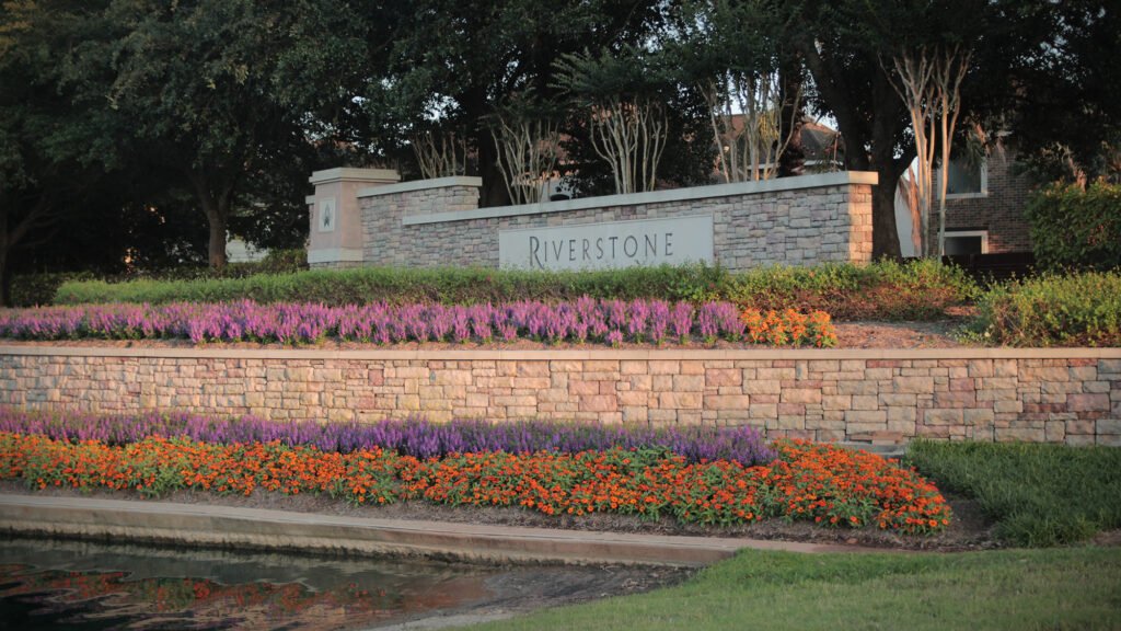 Riverstone entrance sign in Fort Bend County, Texas